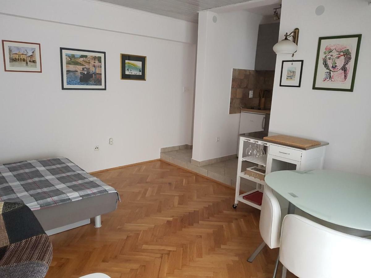 Апартаменты L&M Studio Apartman Пула Экстерьер фото